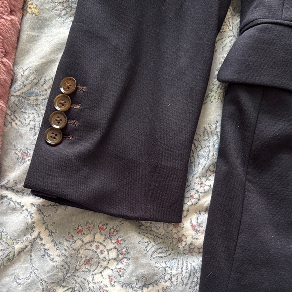 Athletic Fit State & Liberty suit jacket. Navy - Picture 7 of 10